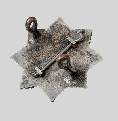 Cheshire Regiment Officer's Silver / Bimetal Collar Badge
