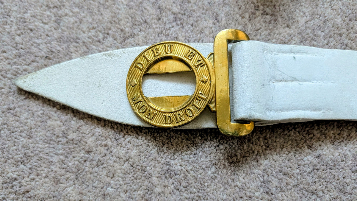 British Army BUFF LEATHER BELT - Brass Kings Crown "Dieu Et Mon Droit" Buckle