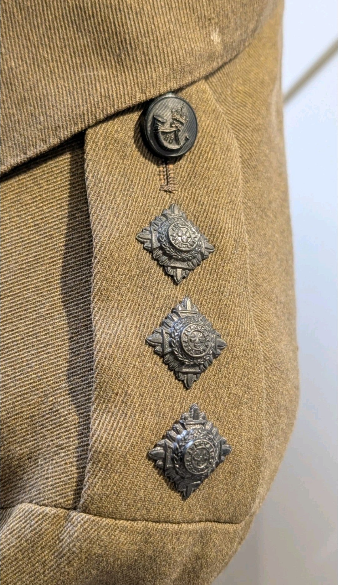 WW1 British Army Captain's Rifle Brigade Uniform Jacket Dated 1918