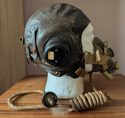 WW2 RAF TYPE C FLYING HELMET, RECEIVERS & WIRING LOOM + TYPE H MASK