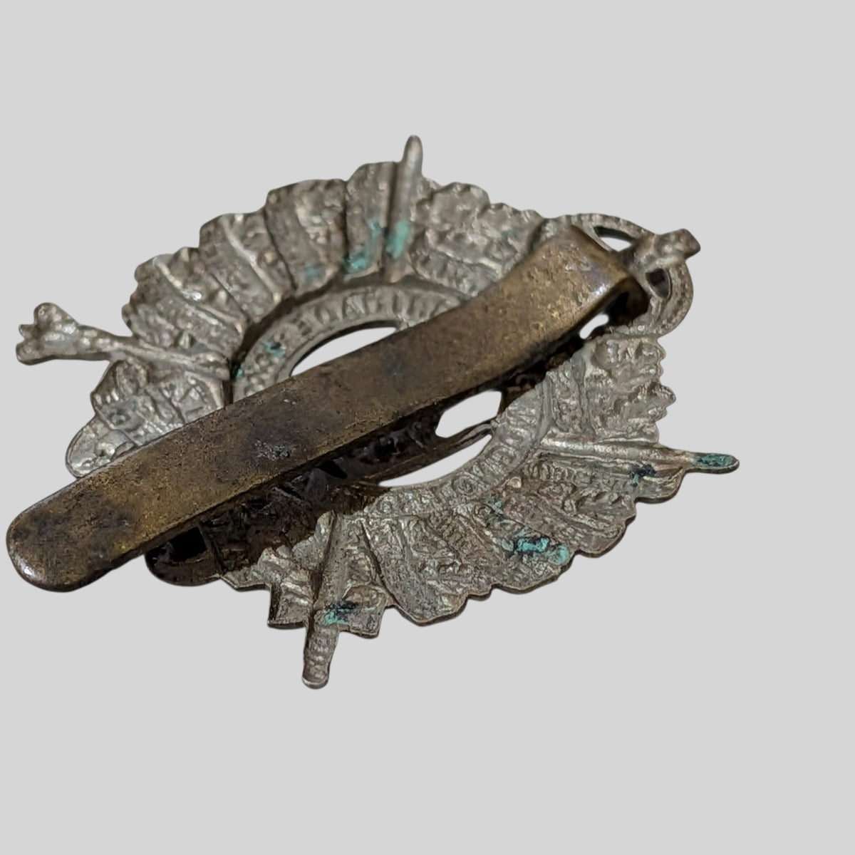 5th City Of London Bn The London Rifle Brigade White Metal Cap Badge