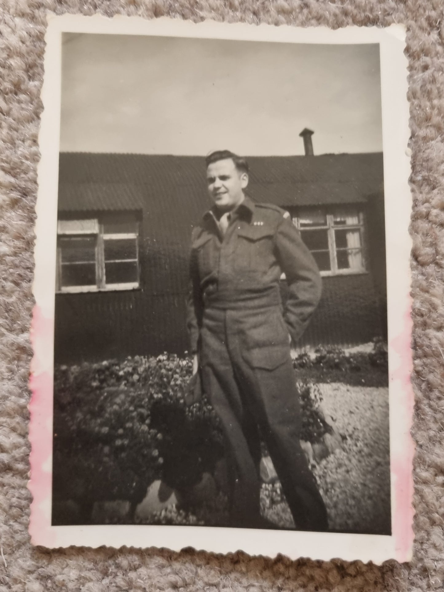 SOLD! WW2 ROYAL SIGNALS CANADIAN MADE BATTLEDRESS + SIDECAP + VE DAY PHOTOS TO THE SAME SOLDIER