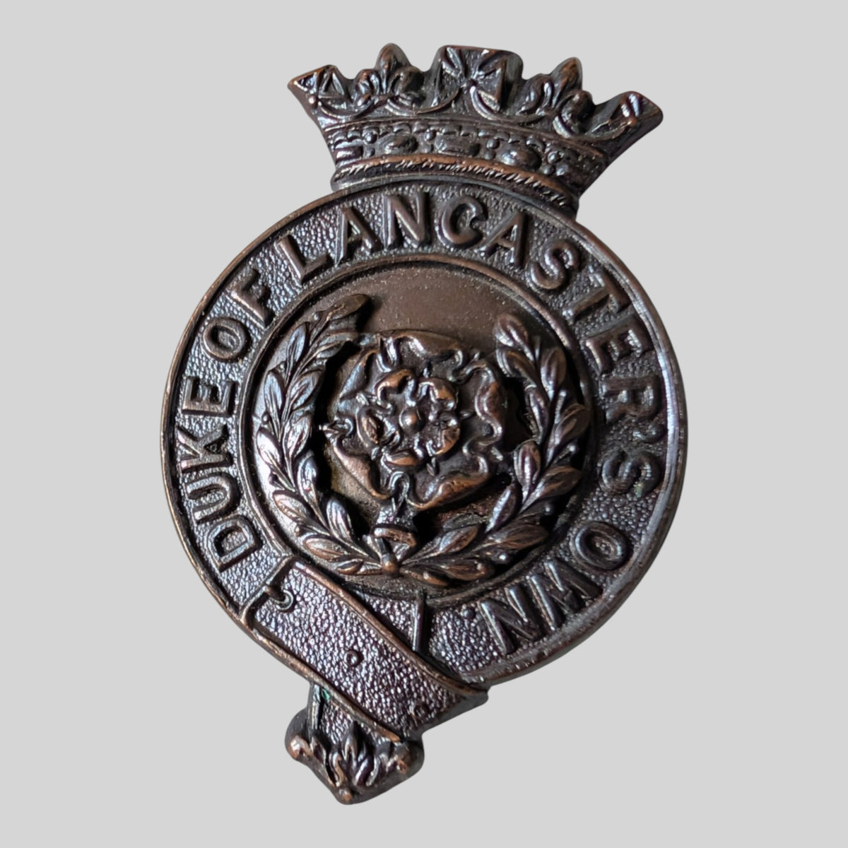 Rare Duke Of Lancaster's Own Regiment Officer's Bronze Cap Badge