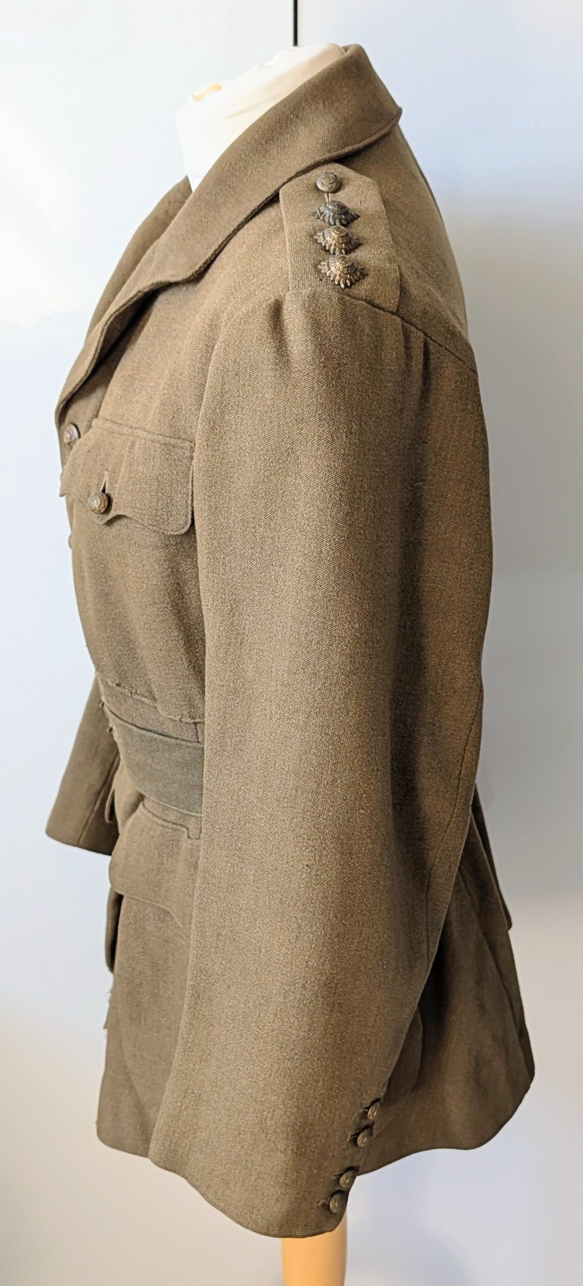 SOLD! WW1 British Army Captains Jacket Coldstream Guards - William M Beckwith DSO