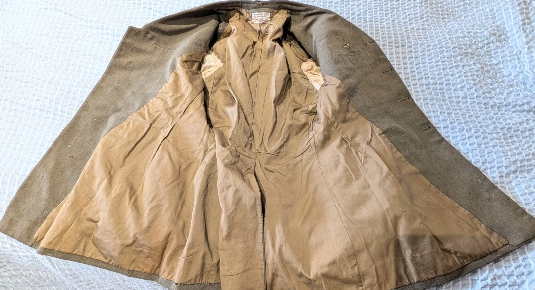WW1 British Army Captain's Rifle Brigade Uniform Jacket Dated 1918