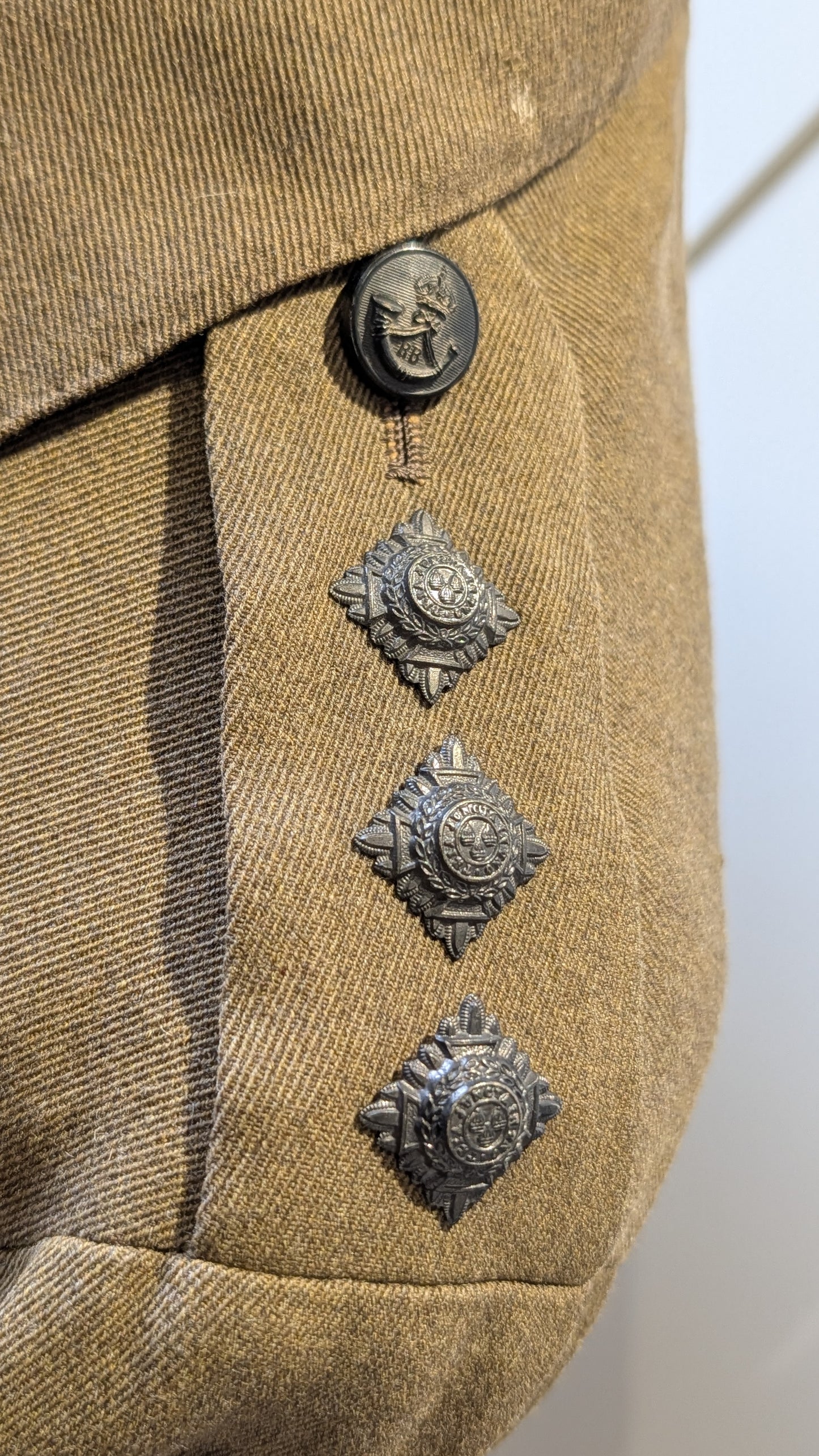 WW1 British Army Captain's Rifle Brigade Uniform Jacket Dated 1918