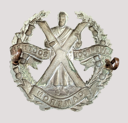 Officer's Silver Liverpool Scottish Cameron Highlanders Glengarry Badge Post 1937