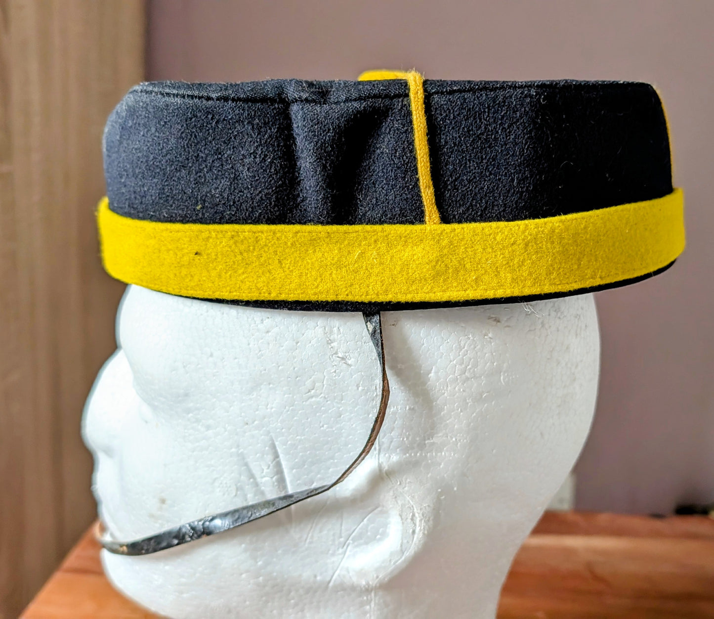 Fantastic Rare Victorian Lancers Other Ranks Pill Box hat & Chinstrap