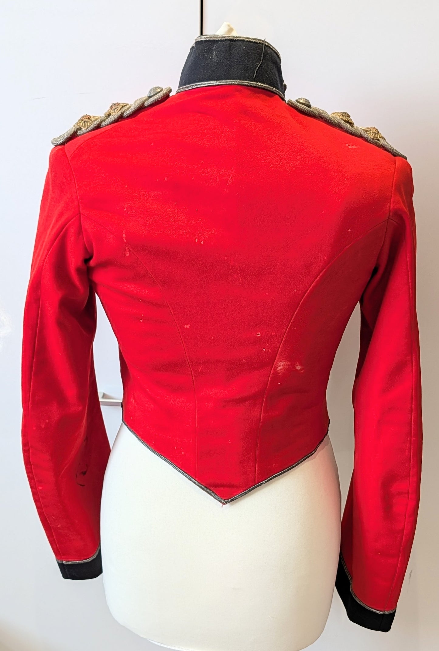Victorian Royal Fusiliers Lieutenant's Scarlet Undress Shell Jacket