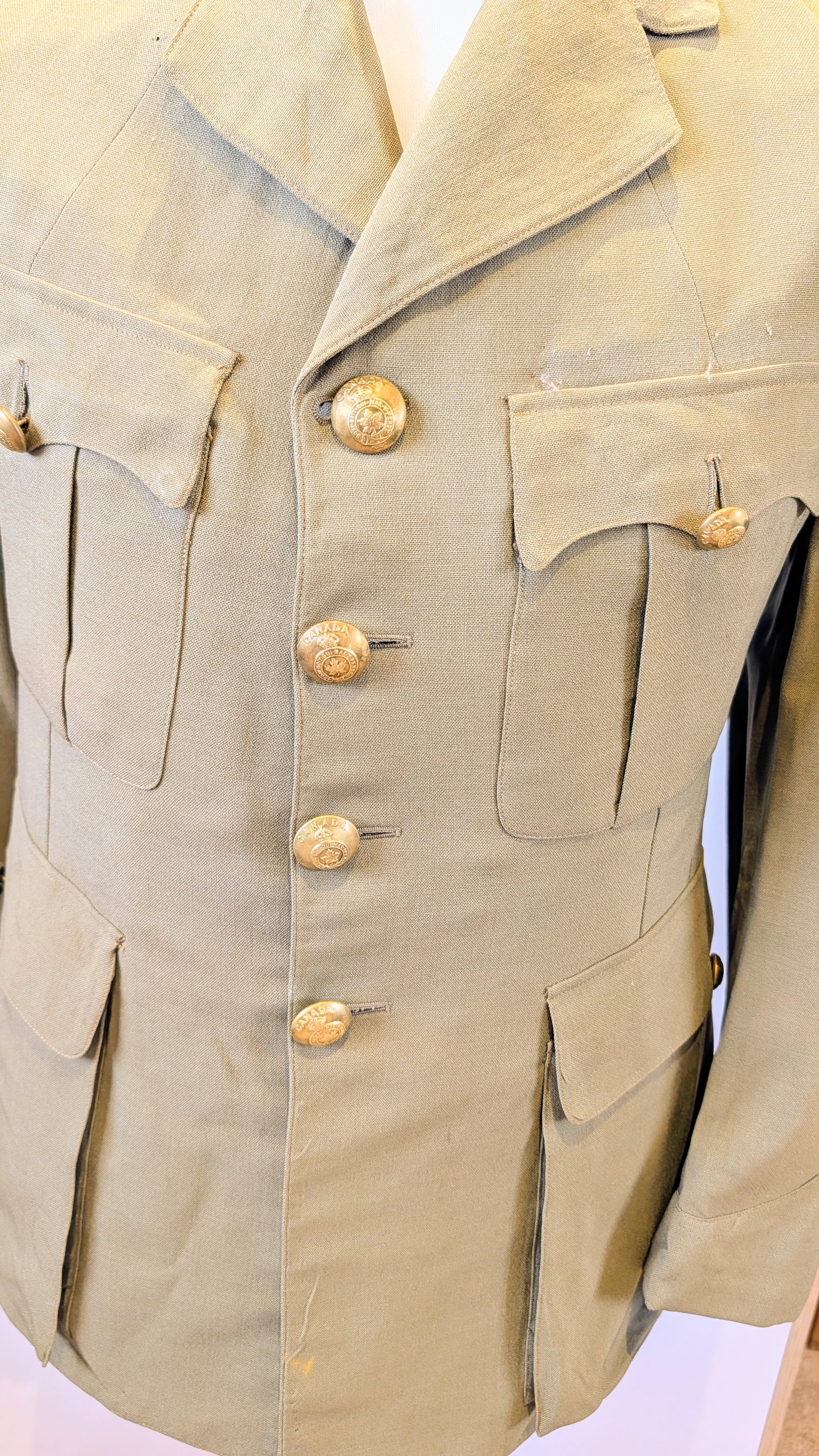 WW2 Royal Canadian Army Major's Tropical Khaki Dress Jacket, Named & dated 1942