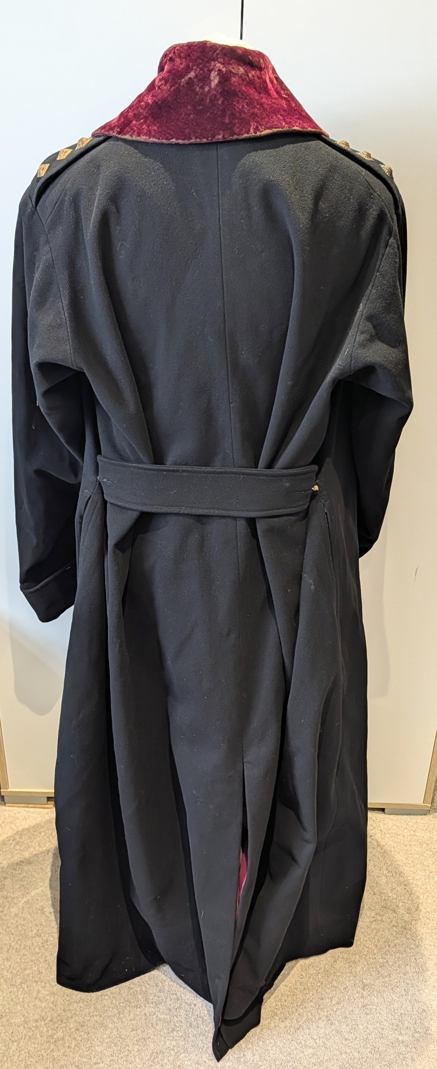 Rare Edwardian 11th Hussars Officers Cloak & Cape To C H G Mulholland DSO OBE