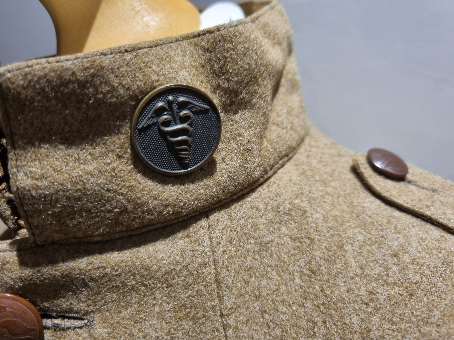 WW1 US ARMY MEDIC'S UNIFORM JACKET TROUSERS SIDECAP PUTTEES MEDALS