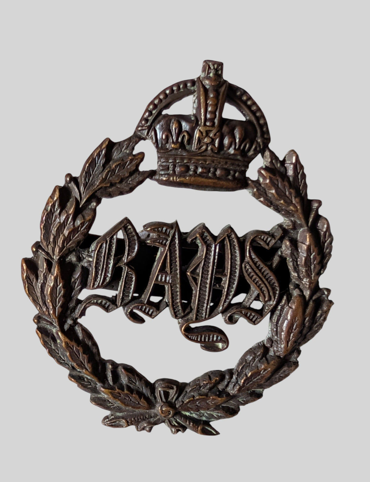 Rare 2nd Dragoon Guards (Queen Bays)  Officer's Bronze Cap Badge