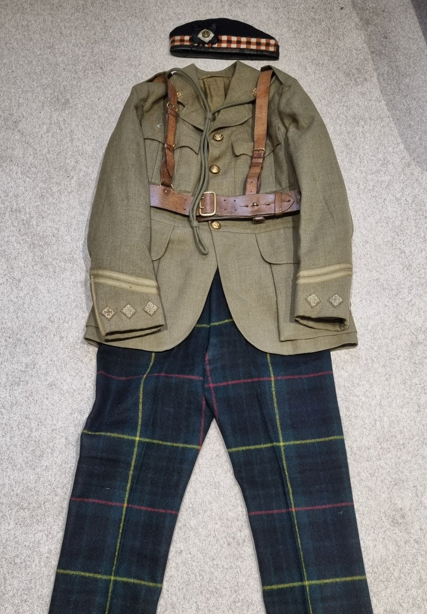 WW1 Royal Scots Uniform Cutaway Cuff Rank Jacket Trews Glengarry & Sam Browne