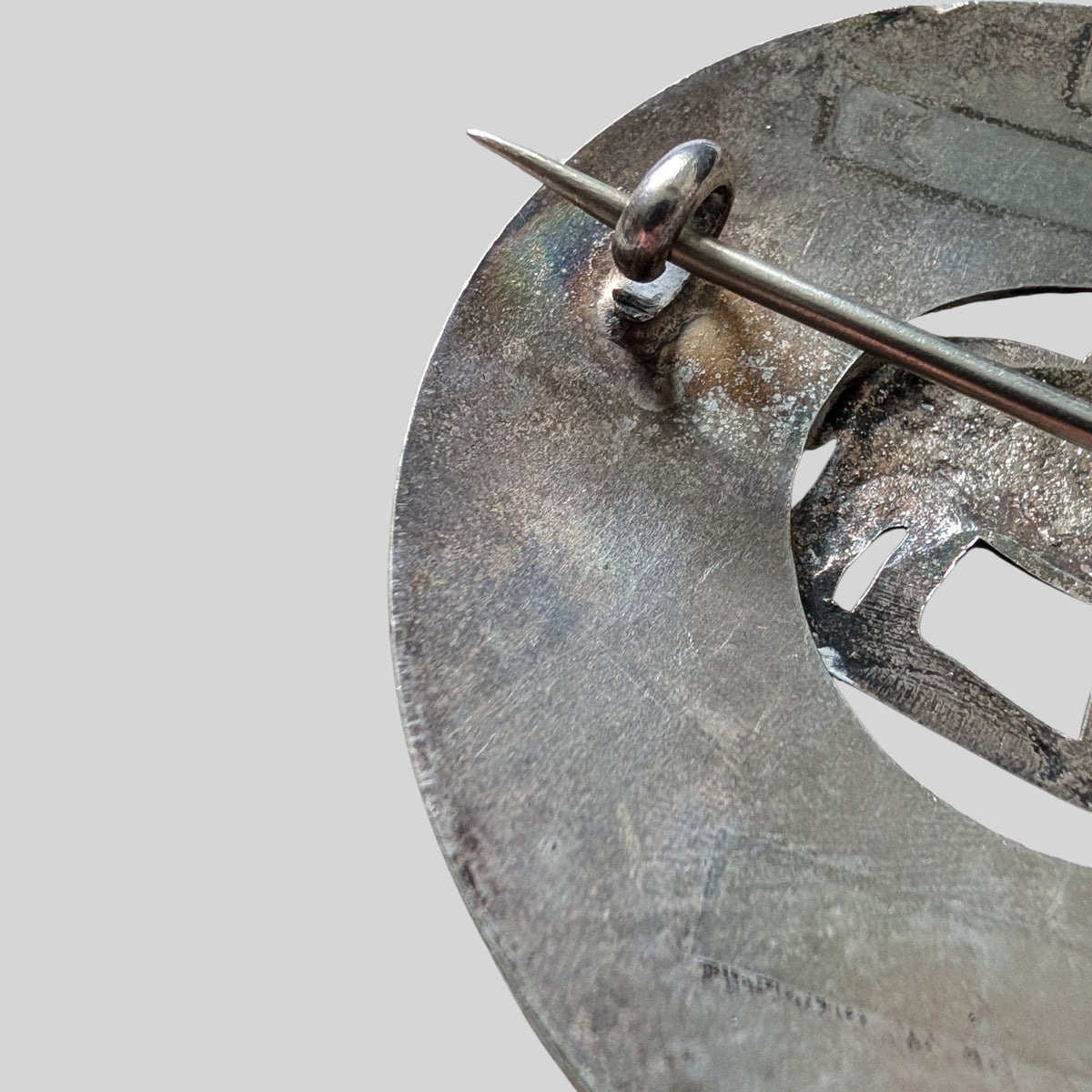 Rare Victorian Dumbartonshire Rifle Volunteers Silvered Plaid Brooch