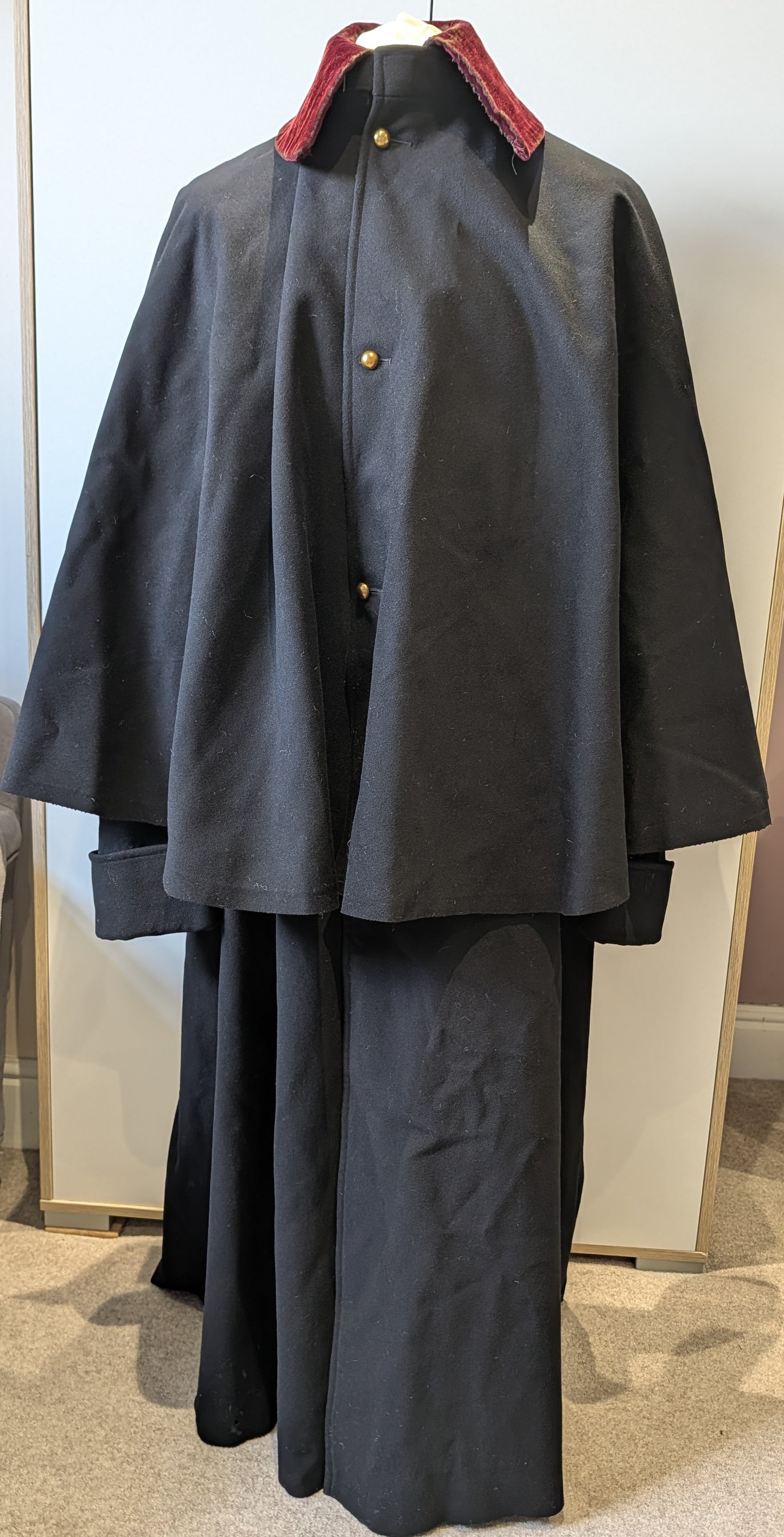 Rare Edwardian 11th Hussars Officers Cloak & Cape To C H G Mulholland DSO OBE