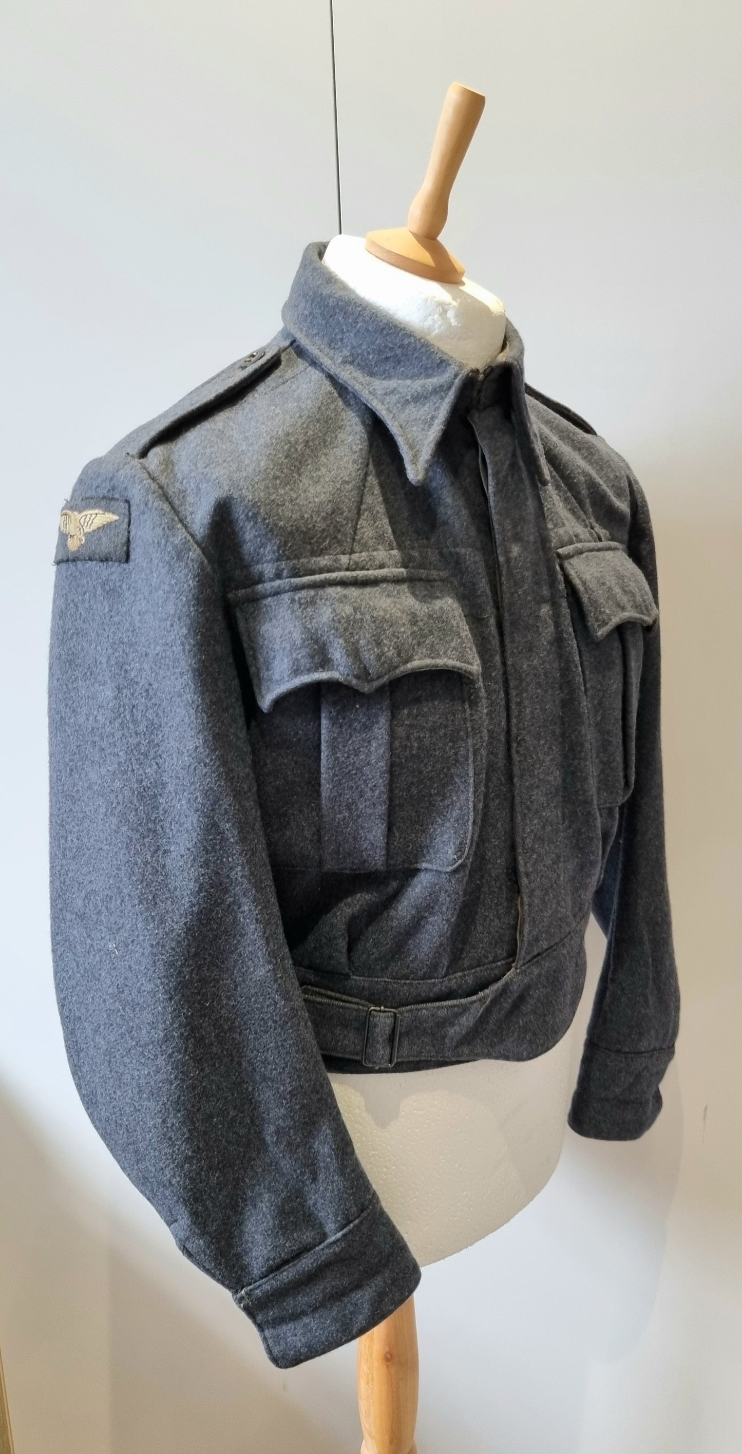 WW2 RAF Battleblouse, Dated 1945