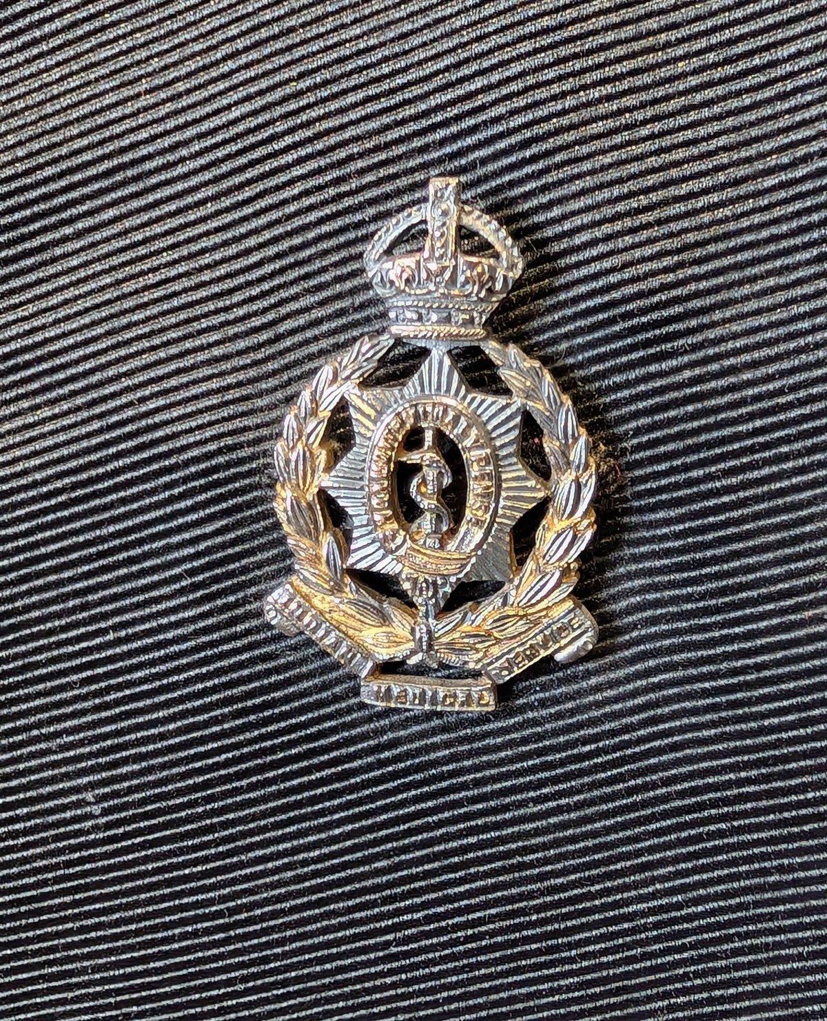 SOLD! Beautiful WW2 Indian Medical Service Lieut Colonels Mess Jacket - Lieut-Colonel F A Barker