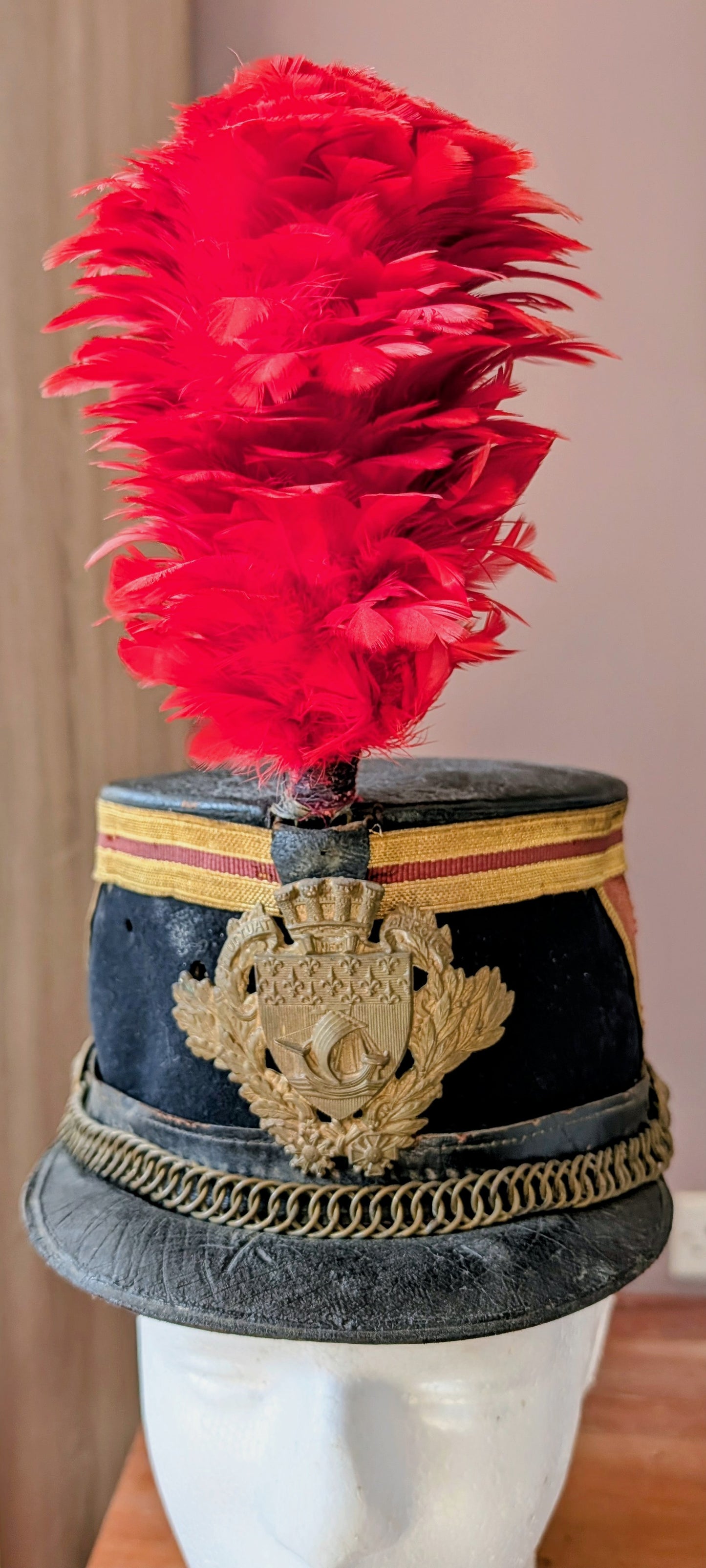 Early 20th Century French Republican Guard Shako With Feather Plume
