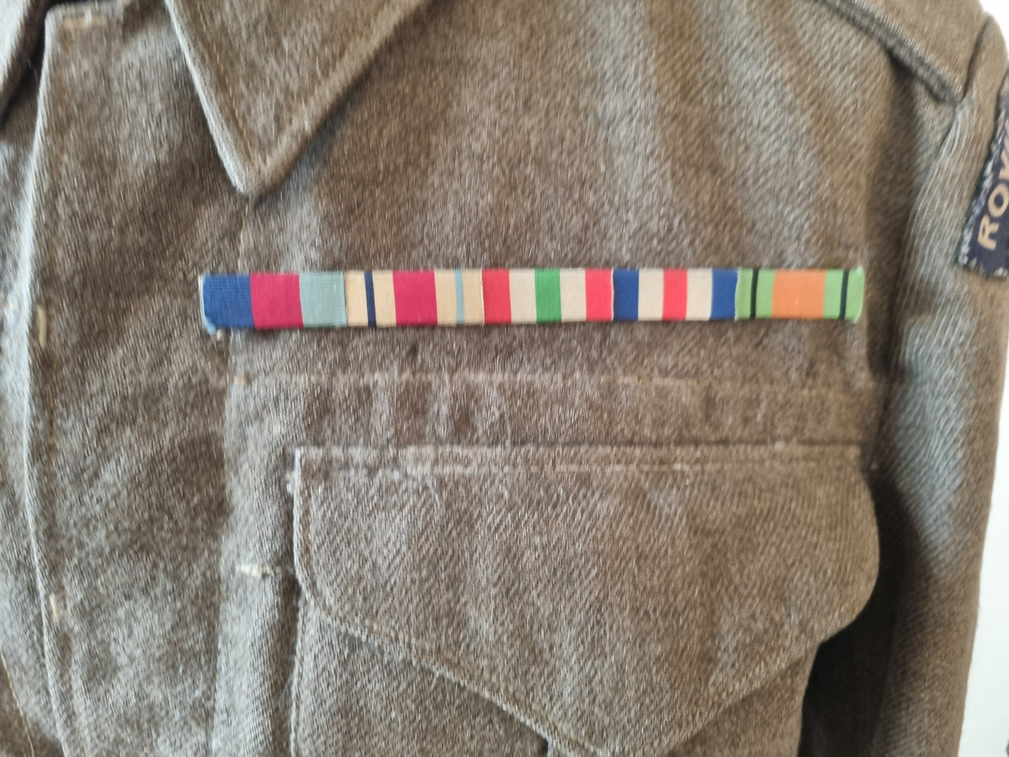 SOLD! WW2 ROYAL SIGNALS CANADIAN MADE BATTLEDRESS + SIDECAP + VE DAY PHOTOS TO THE SAME SOLDIER