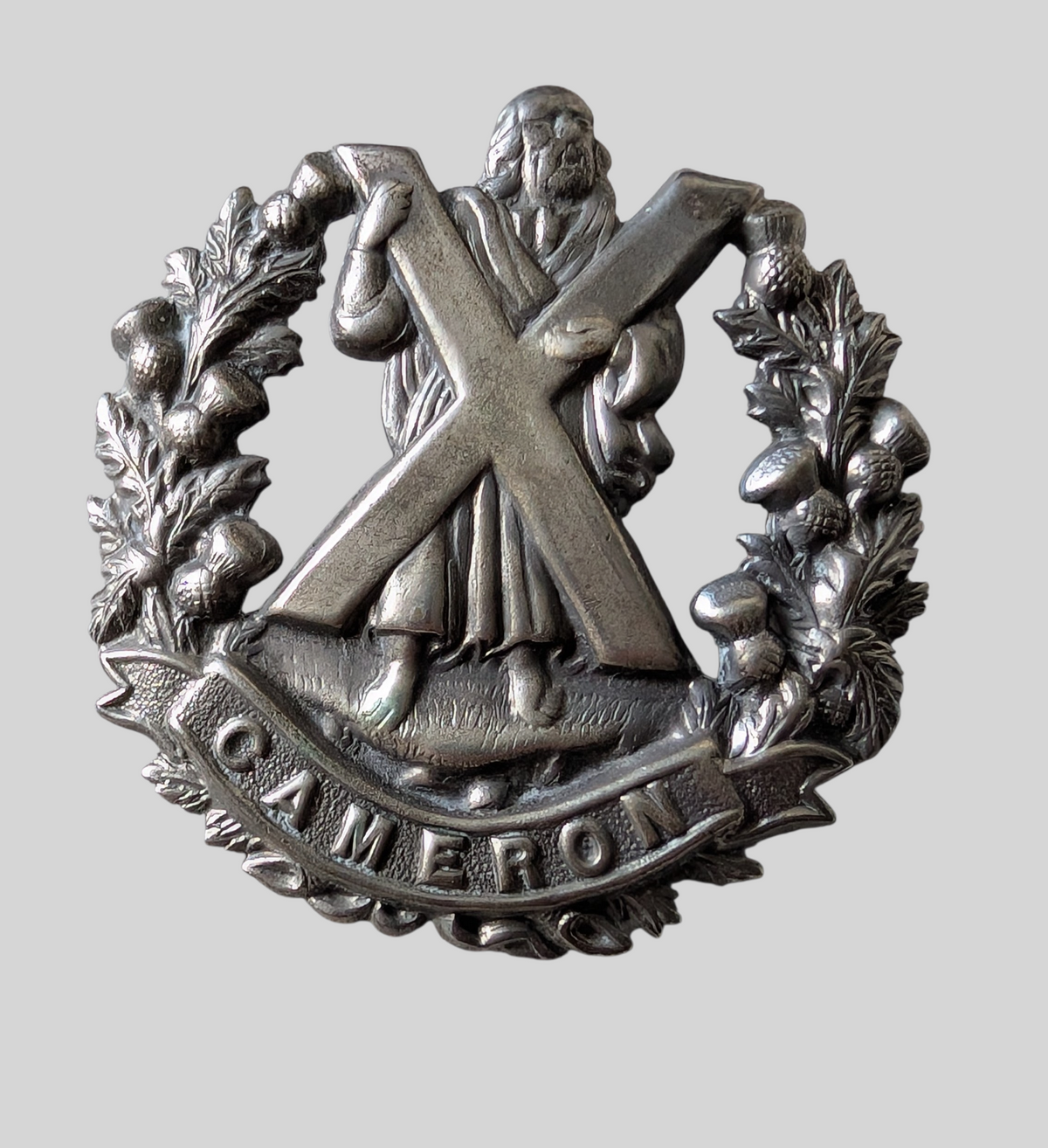 WW2 Era Cameron Highlanders White Metal Cap Glengarry Badge
