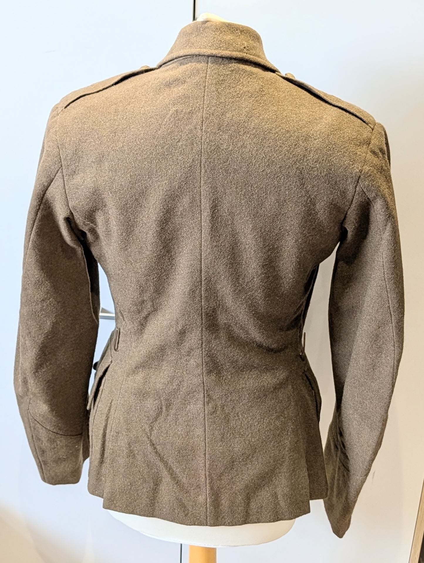WW2 Argyll & Sutherland Highlanders Officers Cutaway Service Jacket