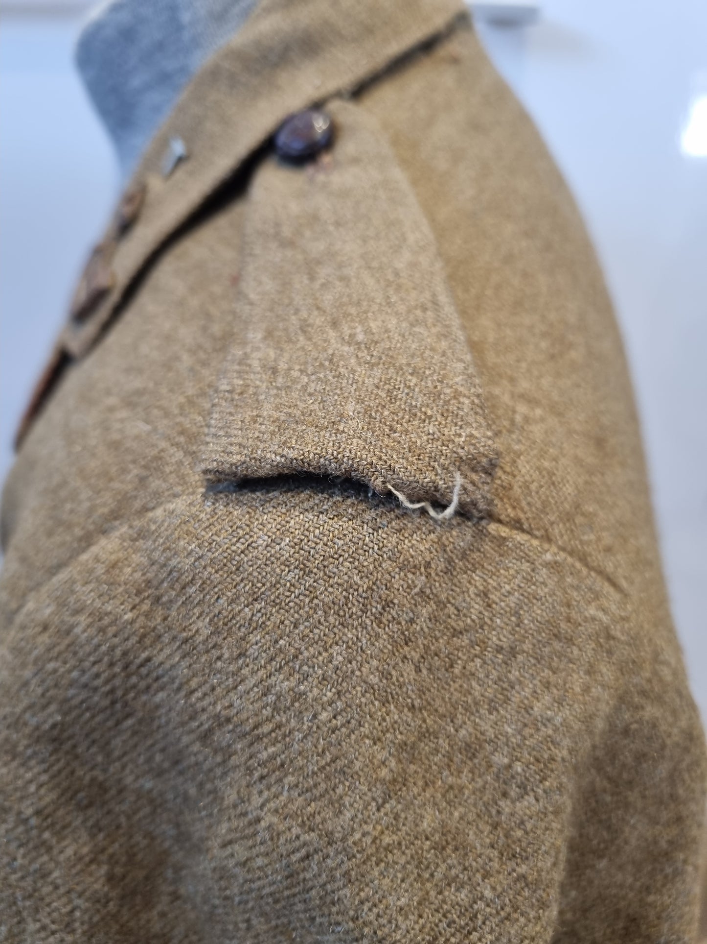 SOLD! WW1 British Army 2nd Lieutenant Uniform Jacket Durham Light Infantry