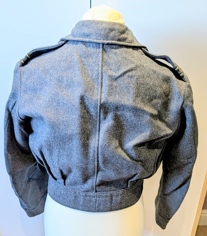VINTAGE RAF FLIGHT LIEUTENANT BATTLEDRESS - GEORGE MEDAL RECIPIENT 1948