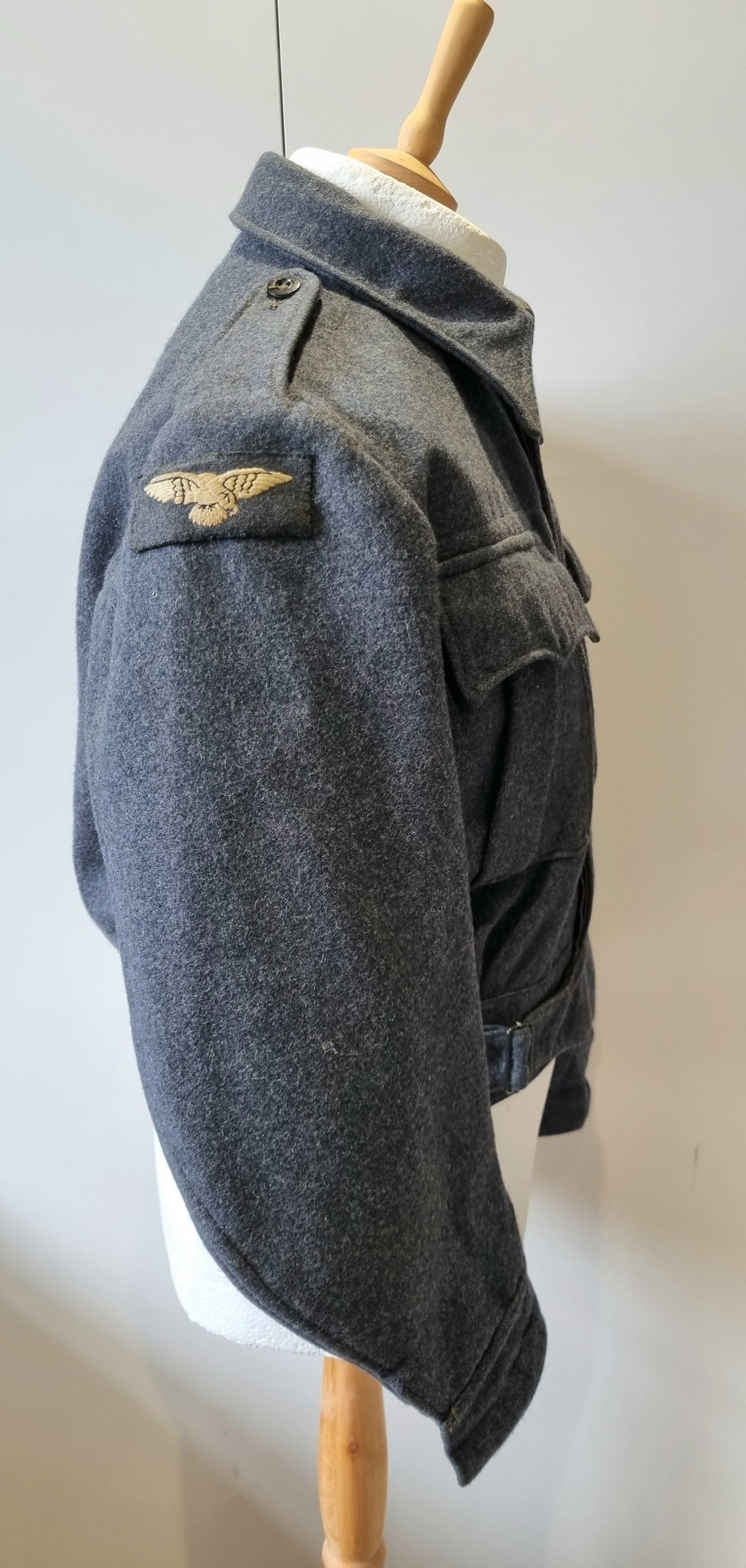 WW2 RAF Battleblouse, Dated 1945
