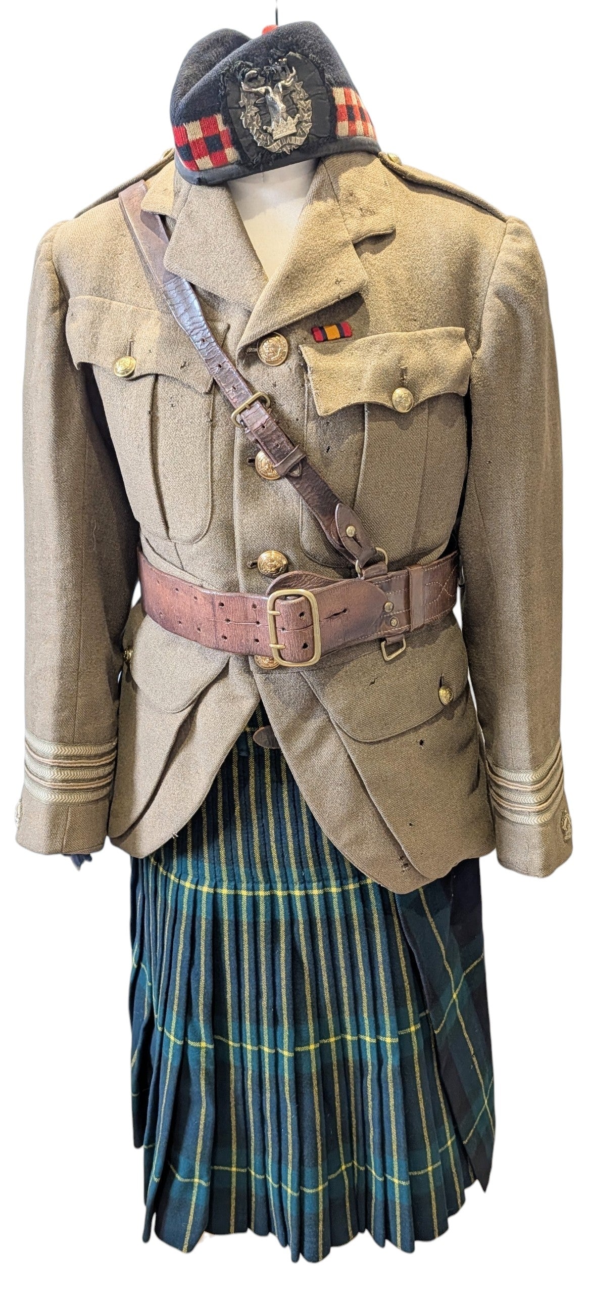 Pre WW1 Gordon Highlanders Majors Cutaway Cuff Rank Jacket, Glengarry & Kilt attributed to Major Robert Walter Purvis 3rd Bn Gordon Highlanders