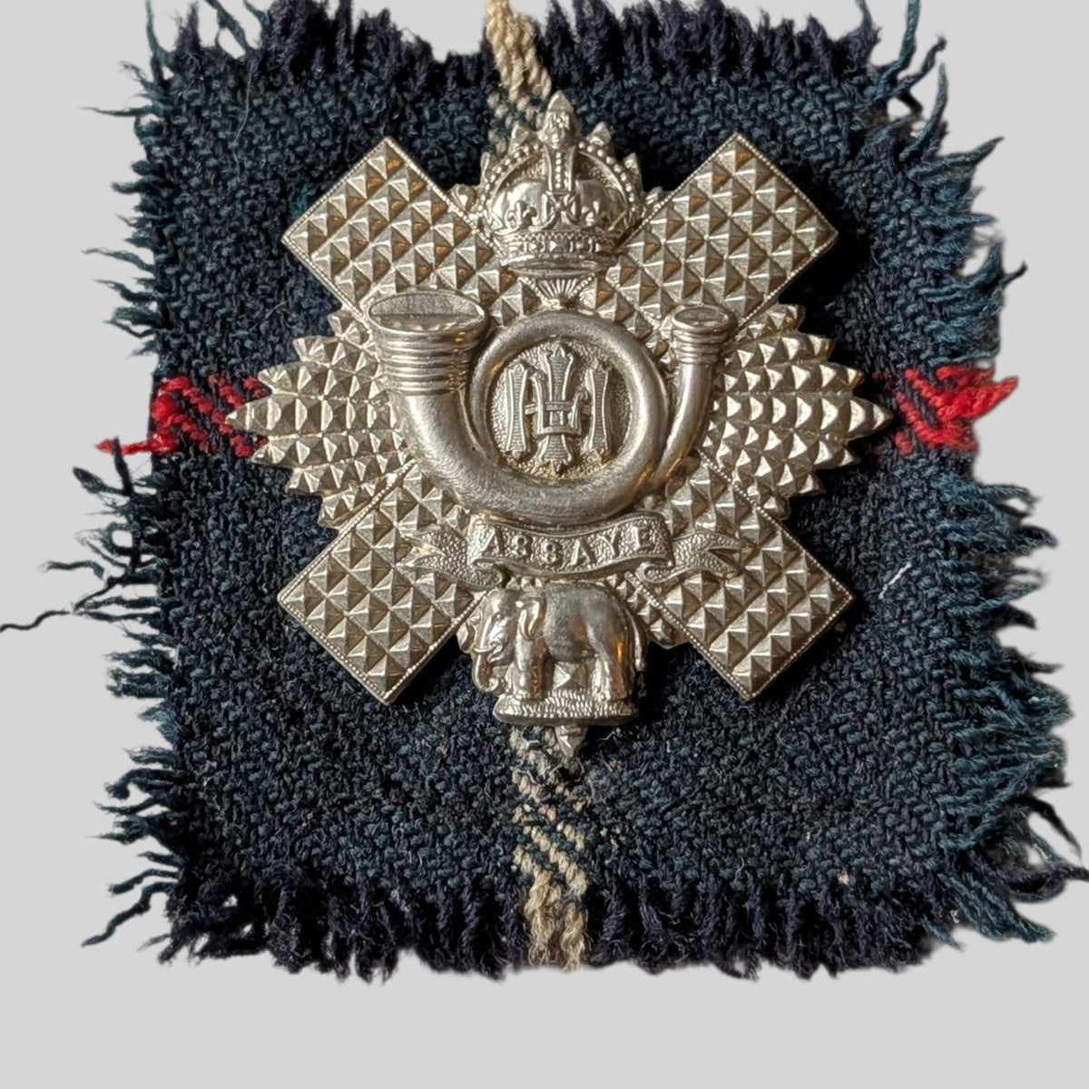 Highland Light Infantry (City of Glasgow Regt) White Metal Cap Badge