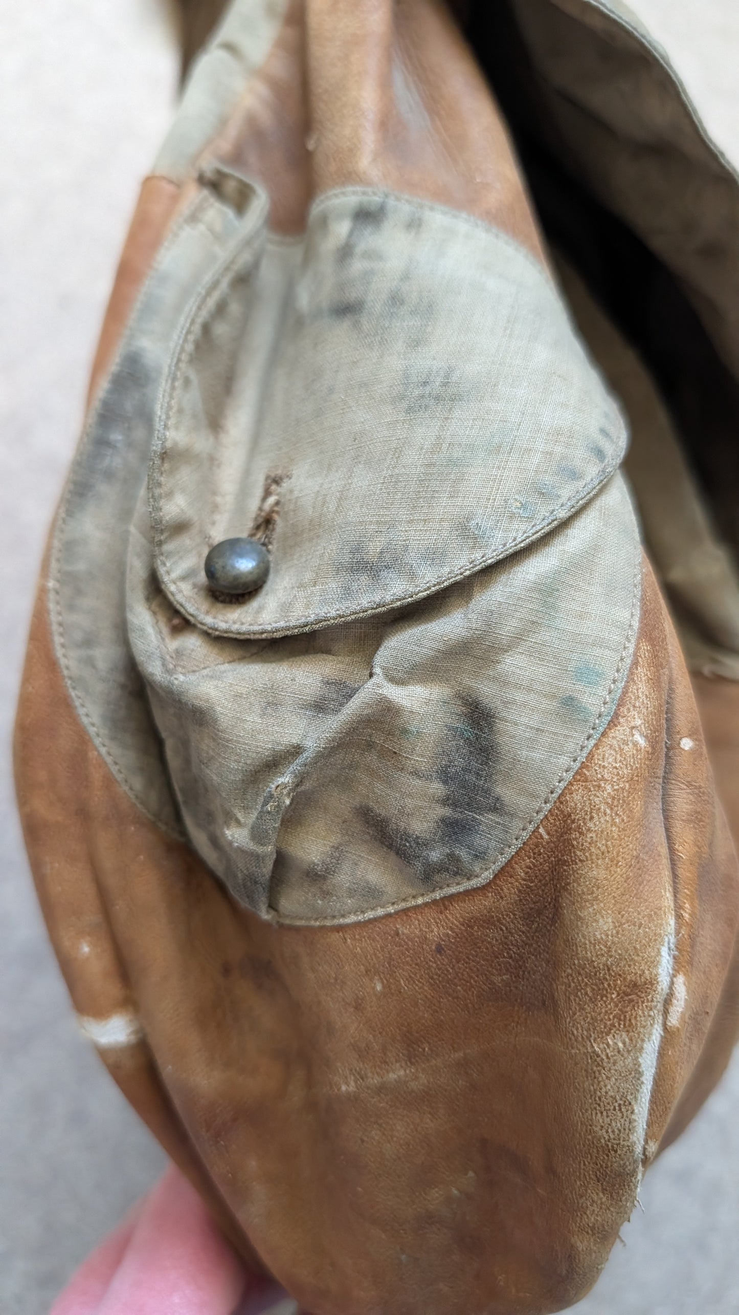 SOLD! WW1 British Army Officers Canvas & Leather Breadbag Haversack with Carry Strap