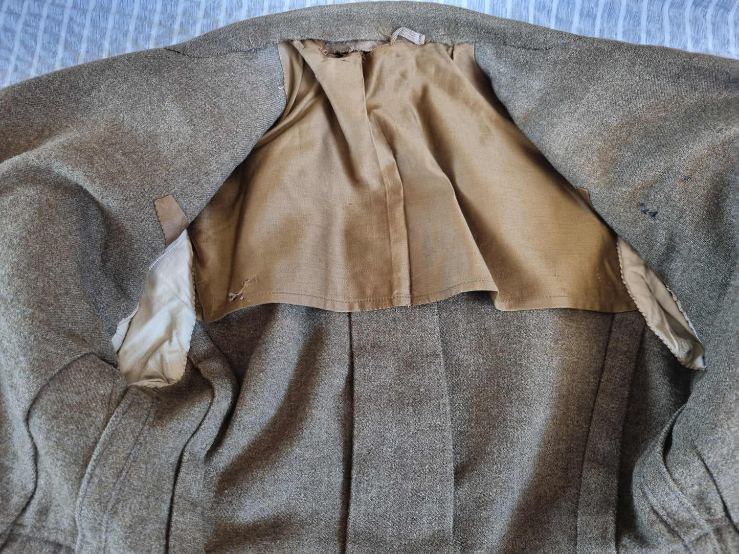 SOLD! WW1 British Army 2nd Lieutenant Uniform Jacket Durham Light Infantry