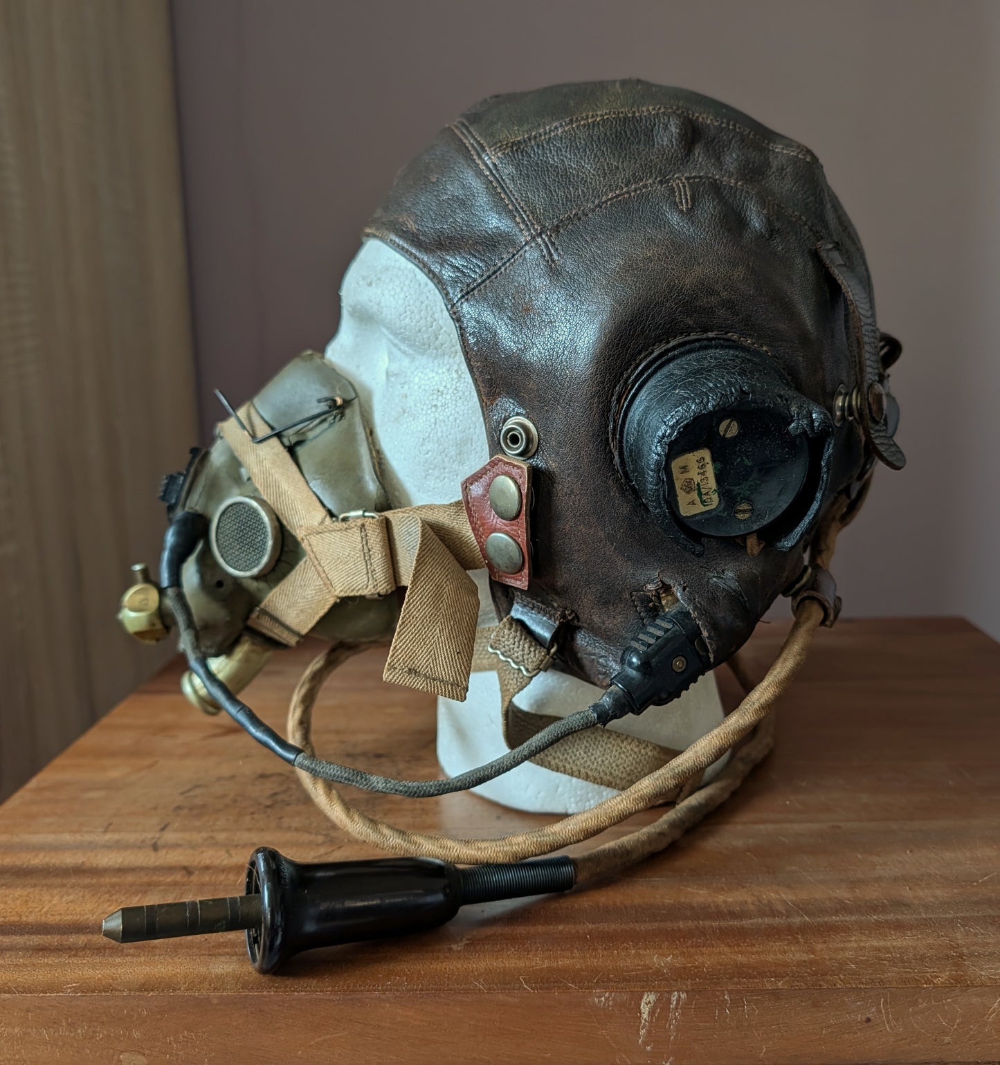 WW2 RAF TYPE C FLYING HELMET, RECEIVERS & WIRING LOOM + TYPE H MASK