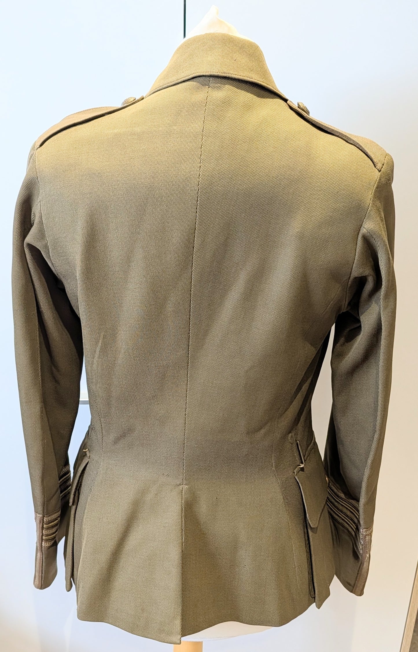 Fantastic WW1 9th Bn Glasgow Highlanders HLI Territorial Major's Cutaway Cuff Rank Jacket to an MC Winner