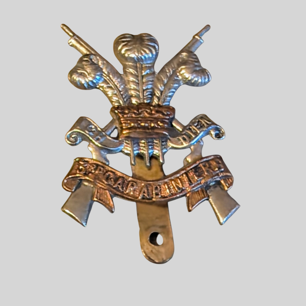 3rd Carabiniers Small Bimetal Cap Badge