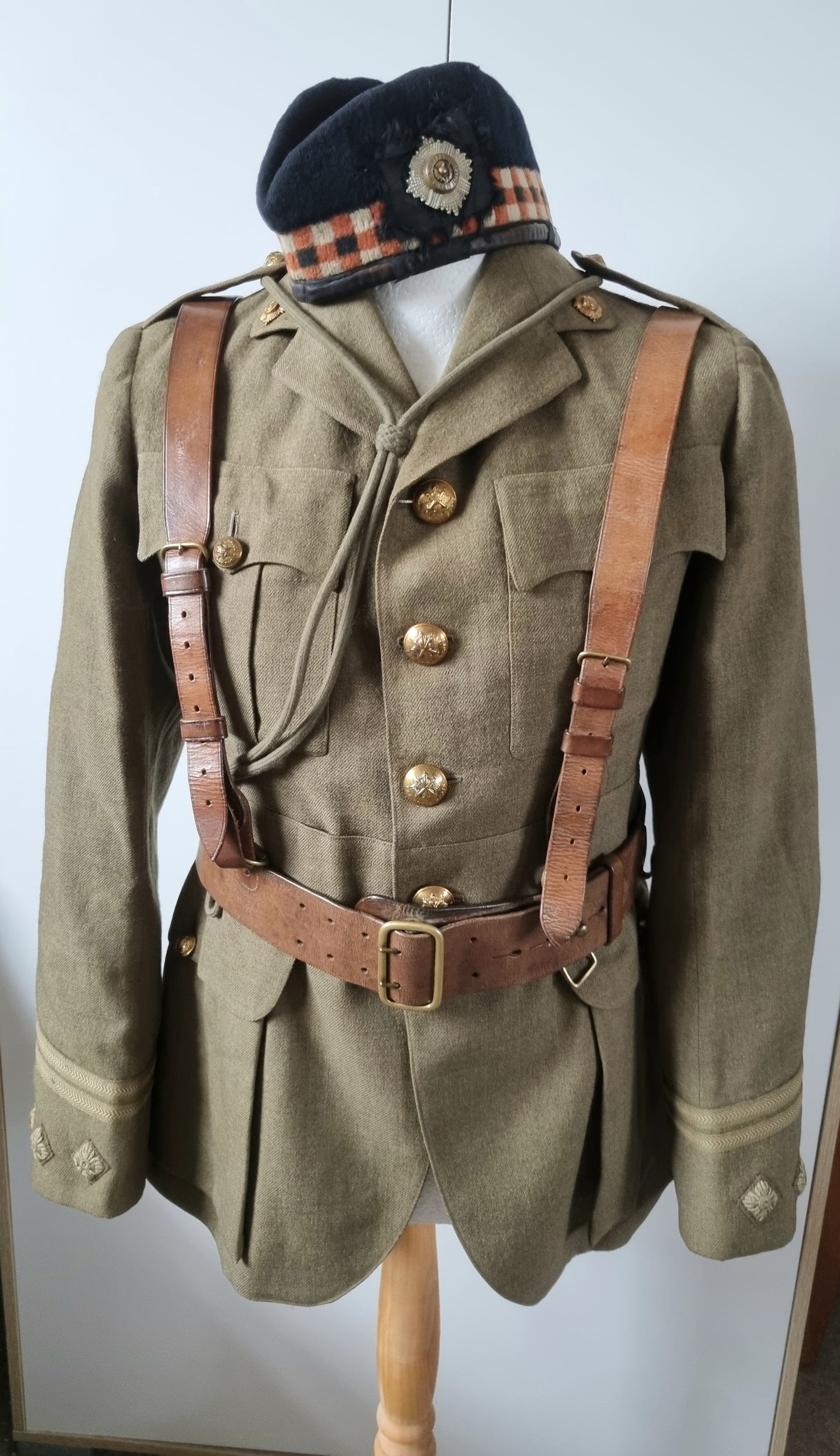 WW1 Royal Scots Uniform Cutaway Cuff Rank Jacket Trews Glengarry & Sam Browne