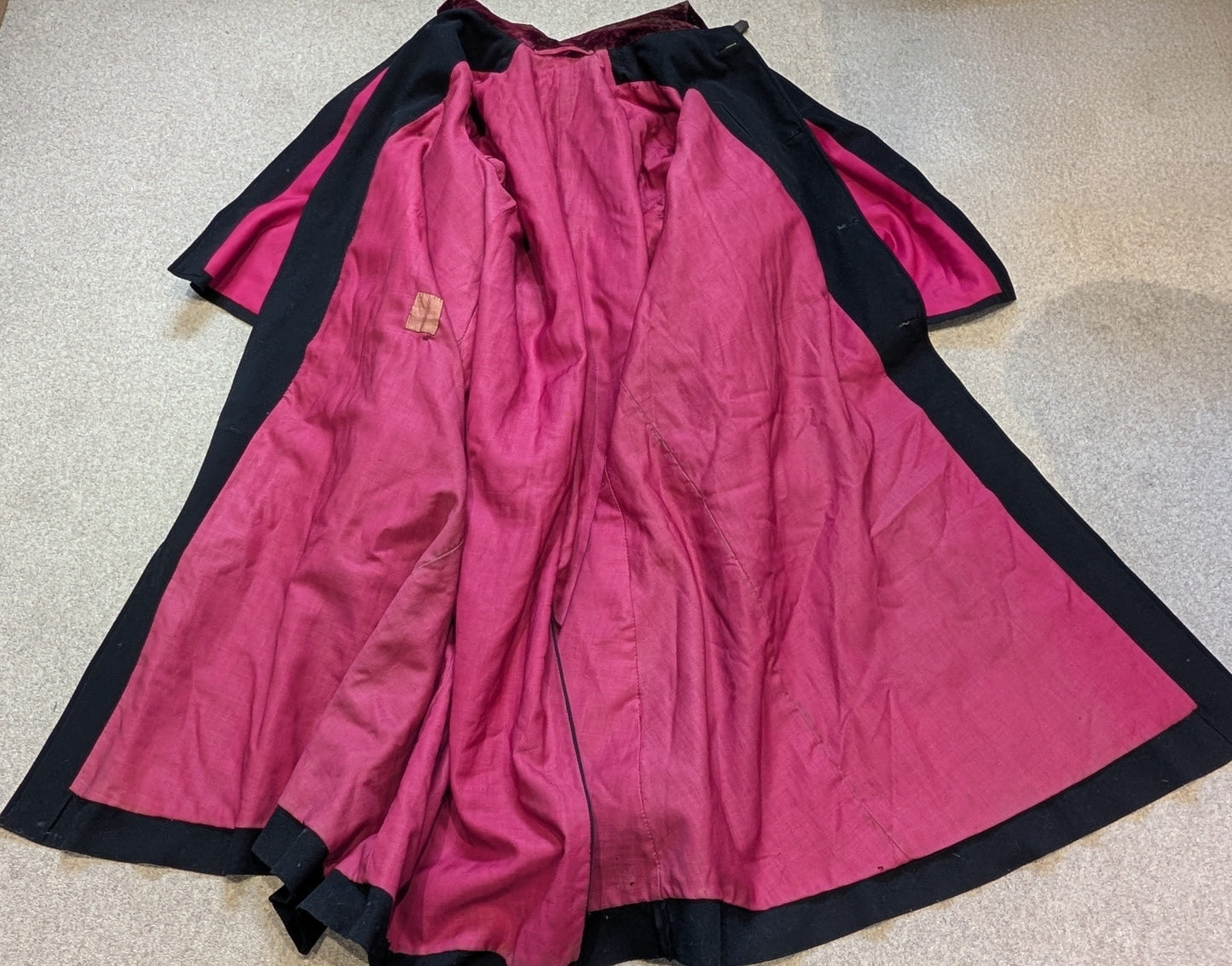 Rare Edwardian 11th Hussars Officers Cloak & Cape To C H G Mulholland DSO OBE