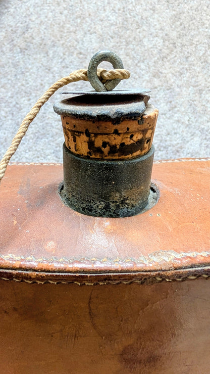UNUSUAL & RARE WW1 BRITISH ARMY OFFICERS PRIVATE PURCHASE WATER BOTTLE LEATHER COVERED