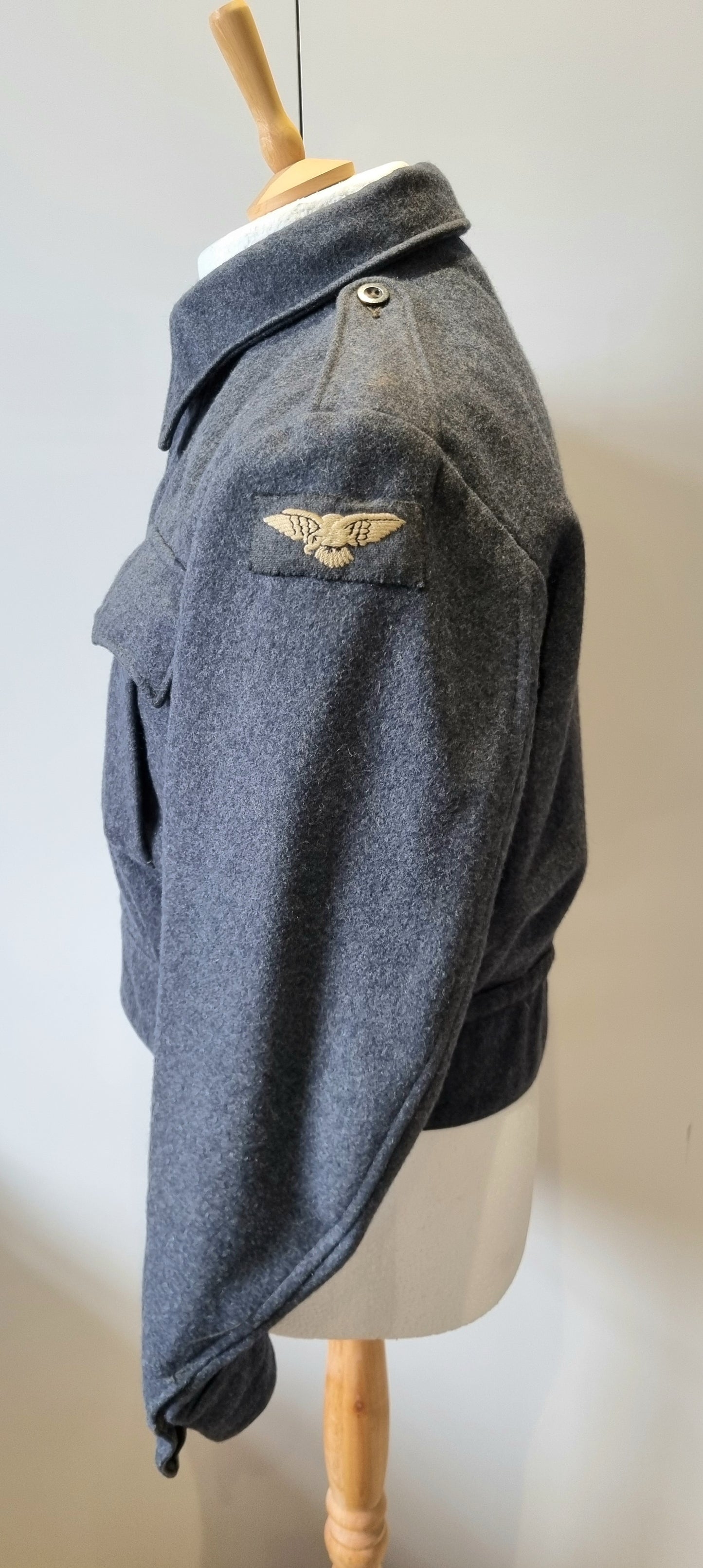 WW2 RAF Battleblouse, Dated 1945