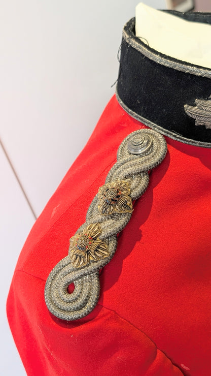 Victorian Royal Fusiliers Lieutenant's Scarlet Undress Shell Jacket