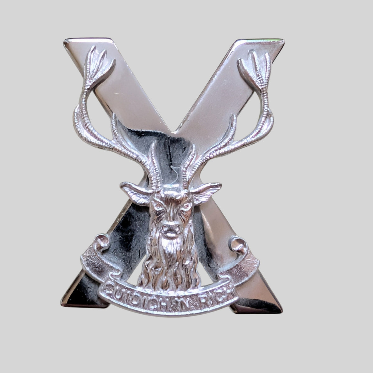 Highland Brigade Chromed White Metal Cap Badge 1958-68