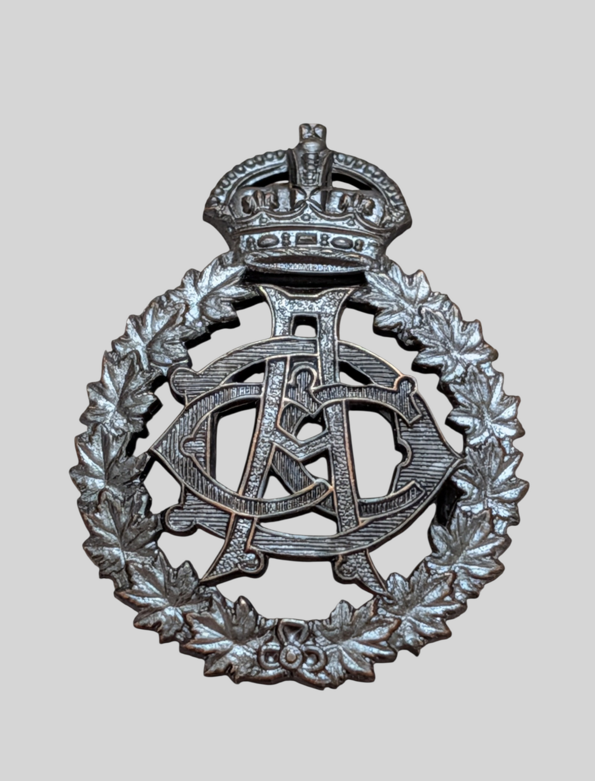 Canadian Army  Dental Corps Officer's Bronze Cap Badge Pre 1947