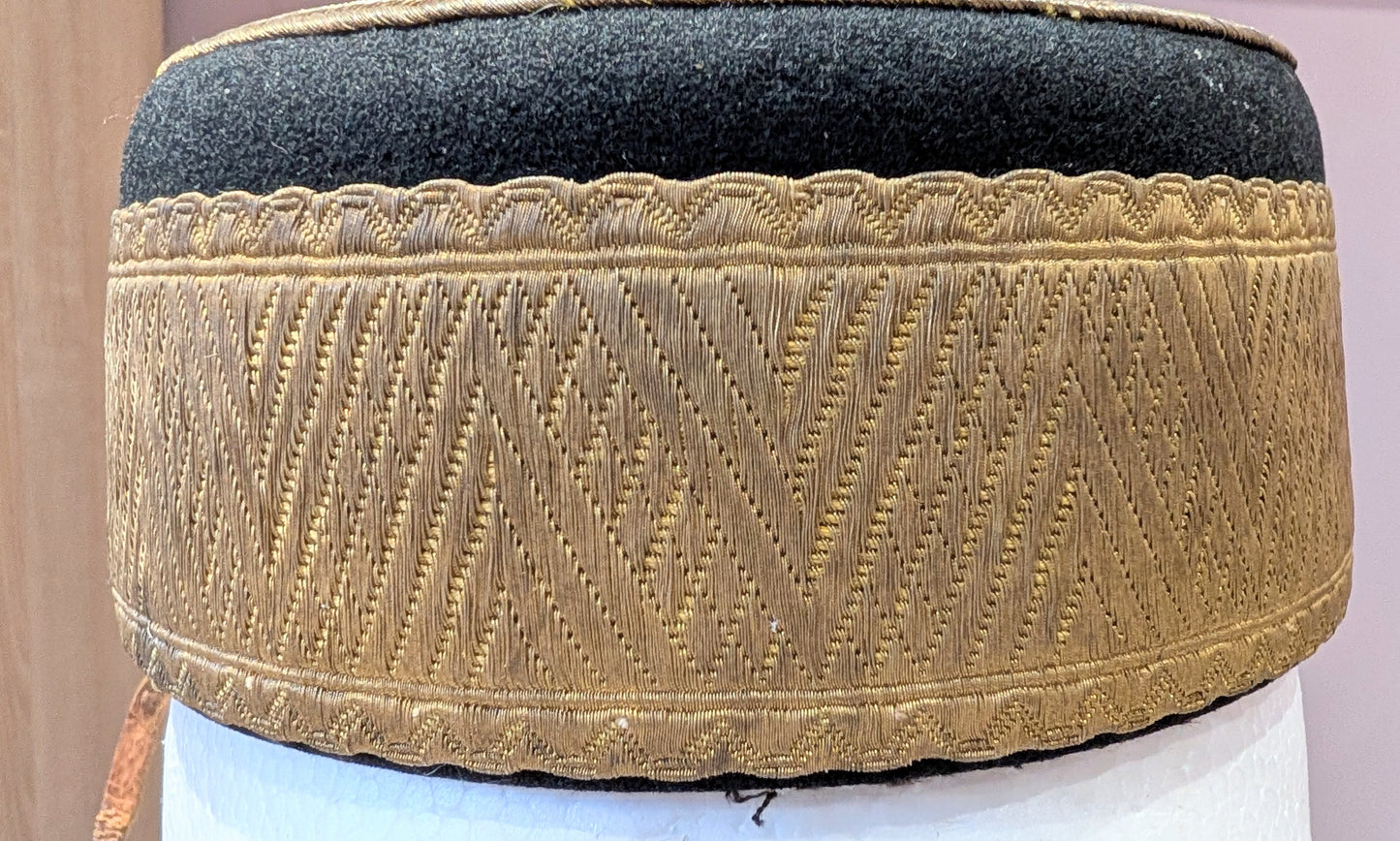 Fantastic Rare Original Victorian 4th Hussars Officers Pill Box hat & Chinstrap