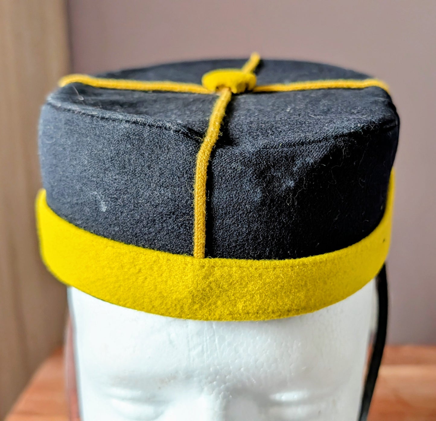 Fantastic Rare Victorian Lancers Other Ranks Pill Box hat & Chinstrap