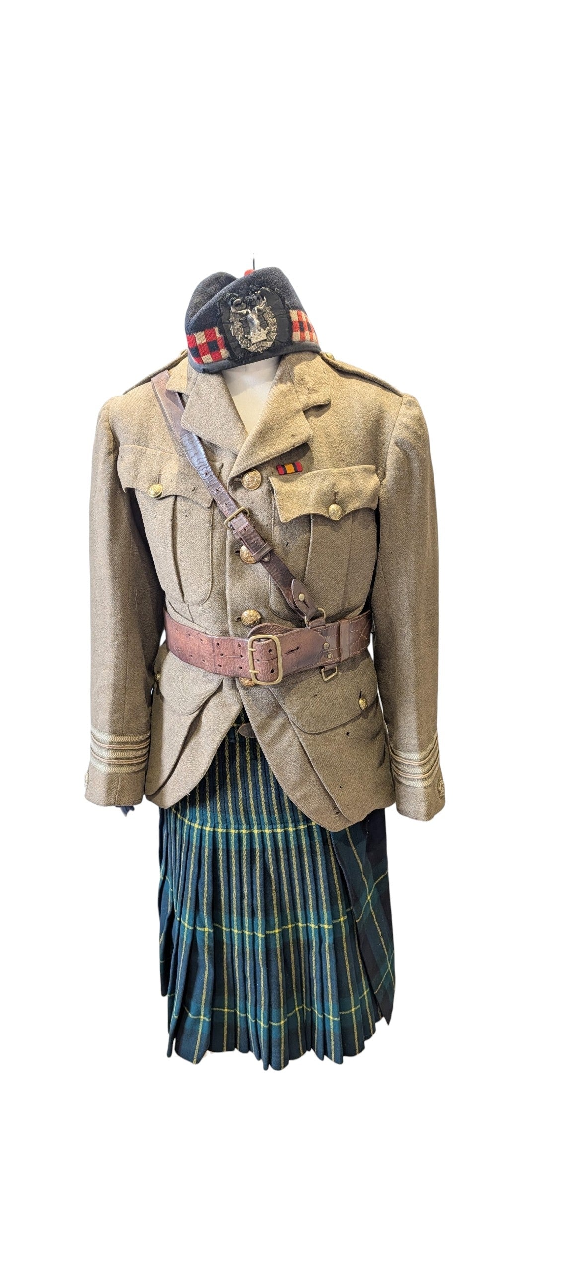 Pre WW1 Gordon Highlanders Majors Cutaway Cuff Rank Jacket, Glengarry & Kilt attributed to Major Robert Walter Purvis 3rd Bn Gordon Highlanders