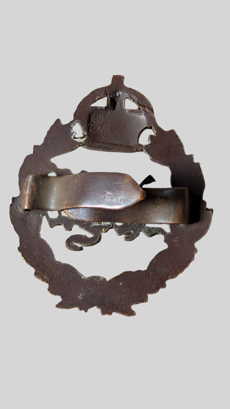 Rare 2nd Dragoon Guards (Queen Bays)  Officer's Bronze Cap Badge