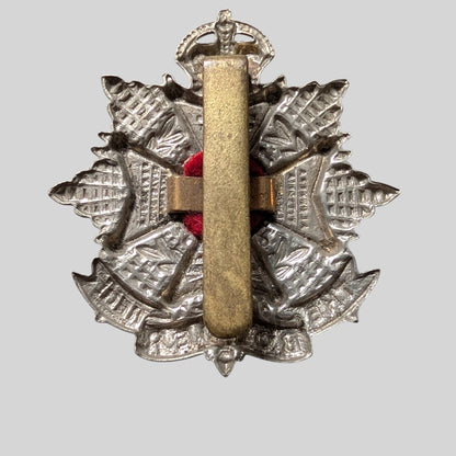The Border Regiment Kings Crown Cap Badge