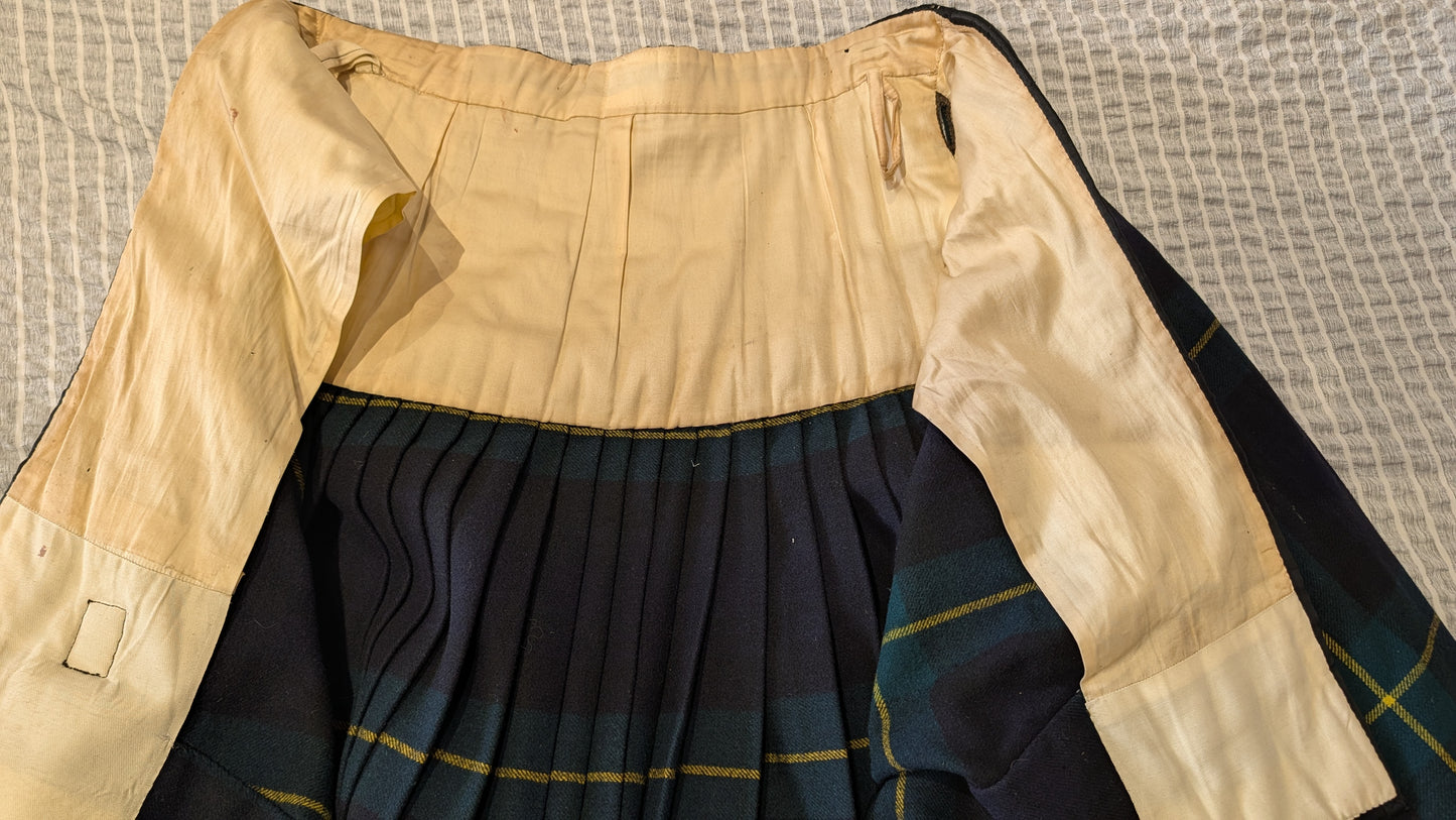 Pre WW1 Gordon Highlanders Majors Cutaway Cuff Rank Jacket, Glengarry & Kilt attributed to Major Robert Walter Purvis 3rd Bn Gordon Highlanders
