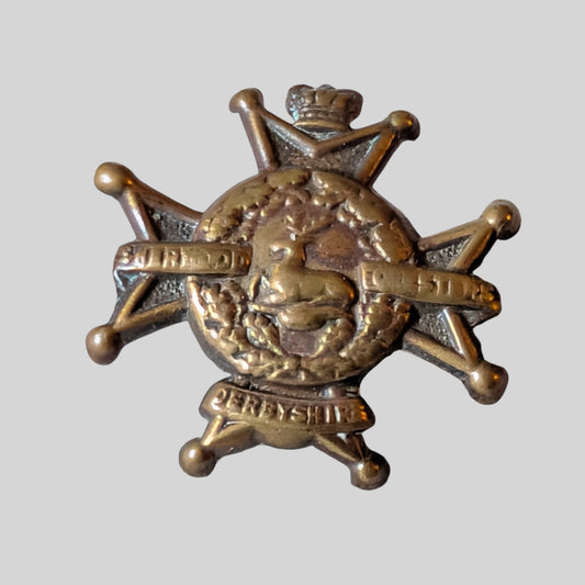Victorian Sherwood Rangers Derbyshire Regt Gilding Metal Collar Badge
